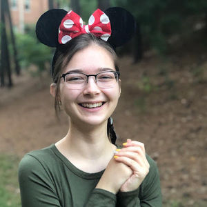 Meet your Posher, Lilly